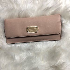 Pink Micheal Kors wallet